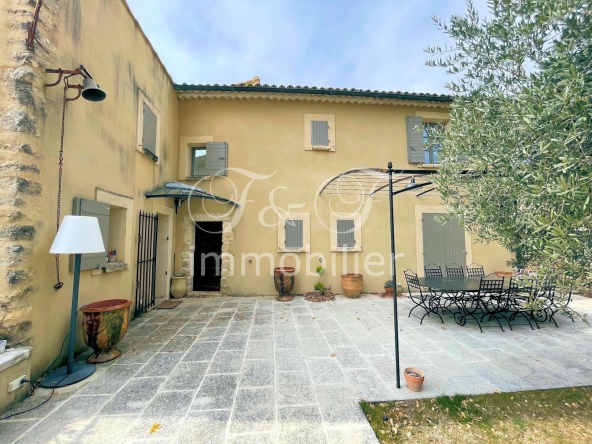 Tres Belle Propriete De Prestige Dans Le Luberon