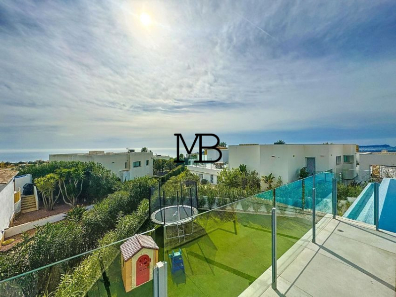 Magnifique  Villa moderne avec vue sur la mer