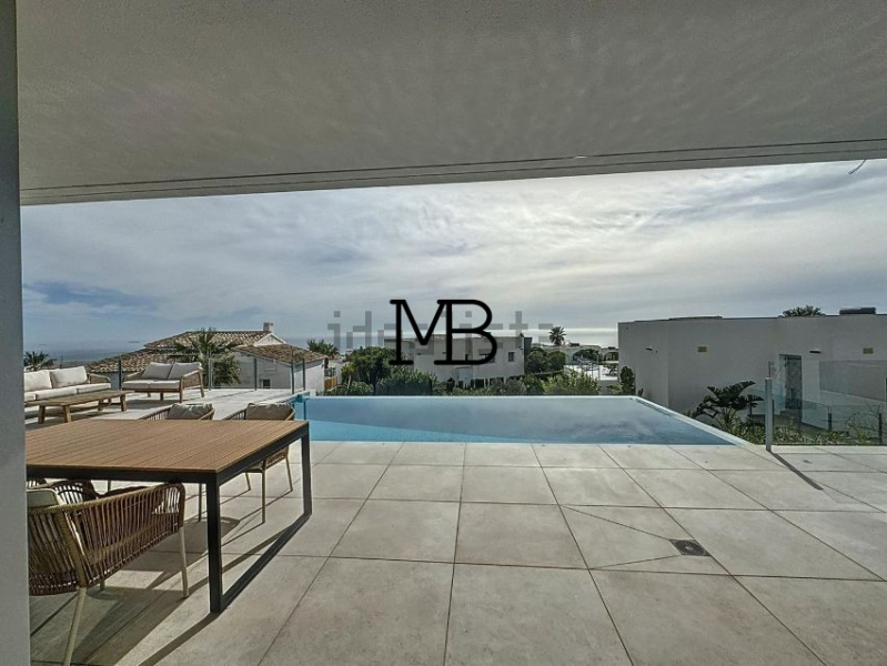 Magnifique  Villa moderne avec vue sur la mer