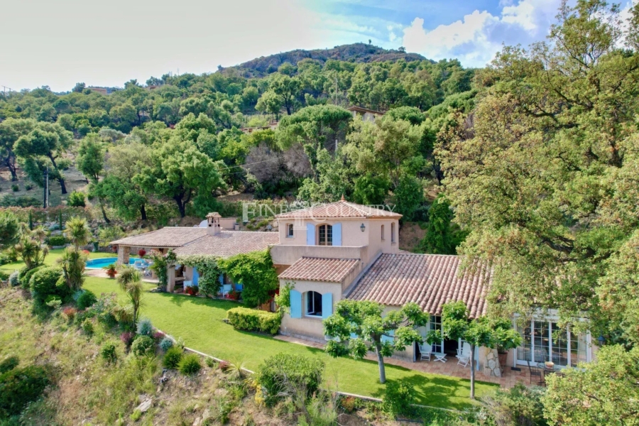 Vente Villa Provençale, La Garde Freinet vue panoramique