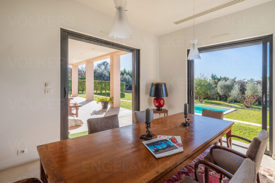 En exclusivité – Superbe villa de 307 m² à Mougins