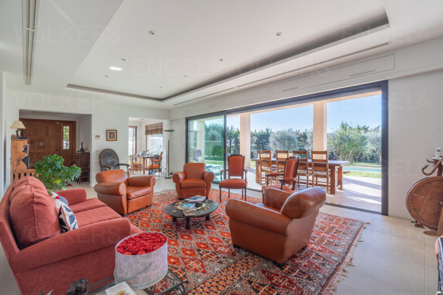 En exclusivité – Superbe villa de 307 m² à Mougins