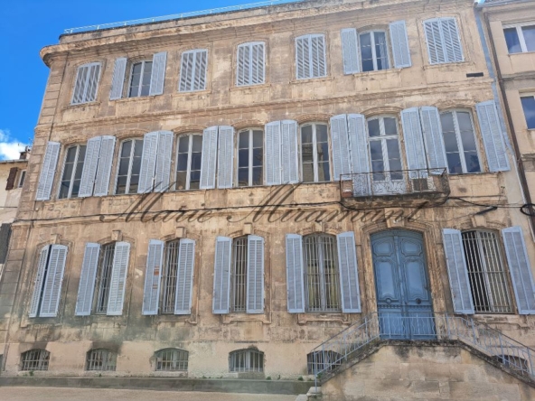Entre Avignon Et Arles Bel Hotel Particulier Avec Terrasses Panoramiques